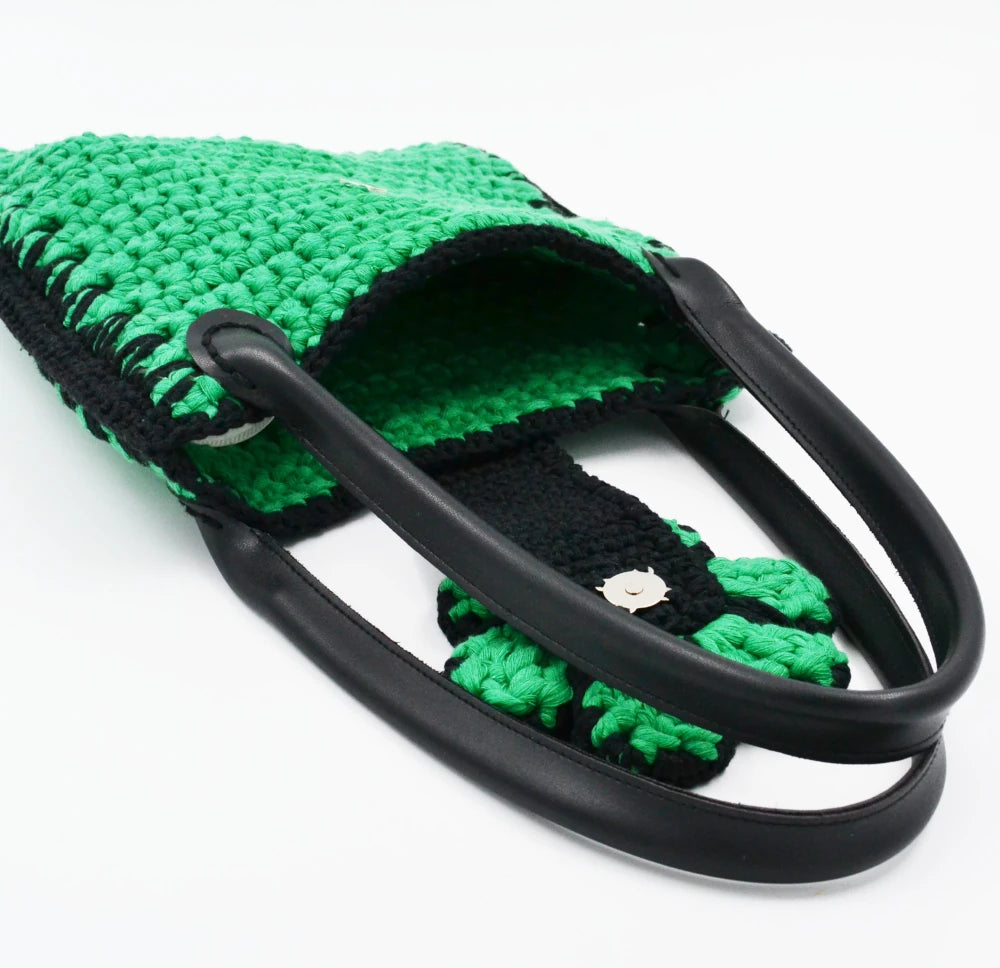 Groen/Zwart Schoudertas Met ‘ Bloem’ Sluiting